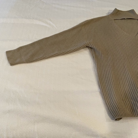 Oversized pullover sweater - Picture 2 of 5